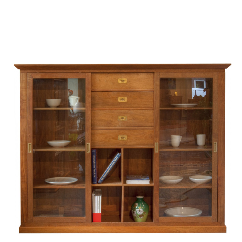 Highboard mit Schiebetüren