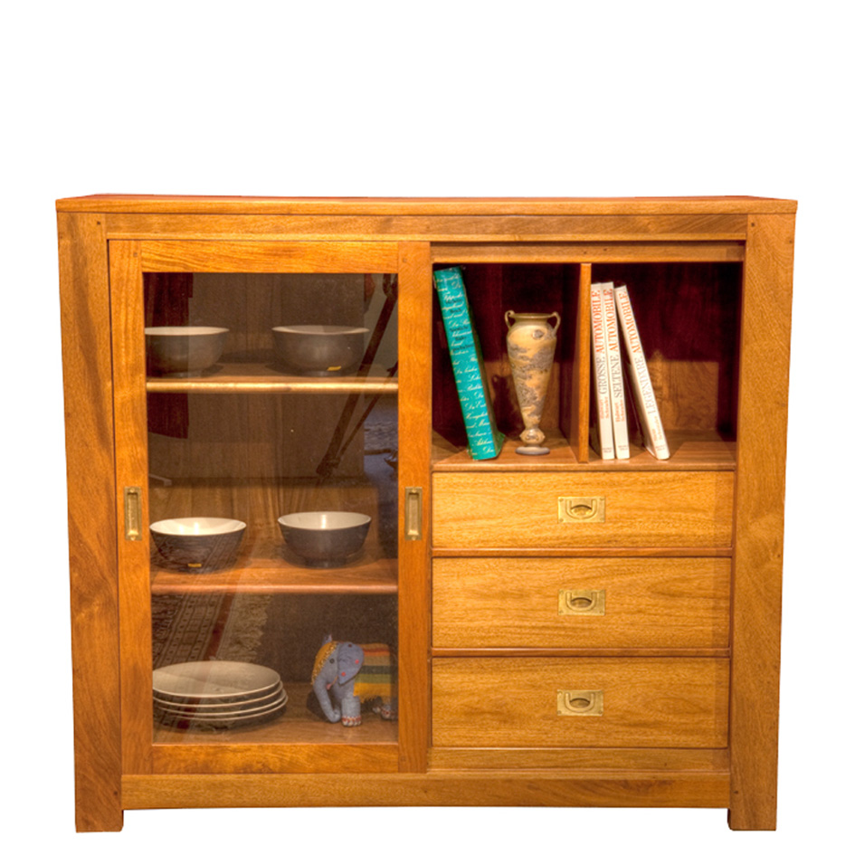 Kommodenschrank mit Schiebetüren