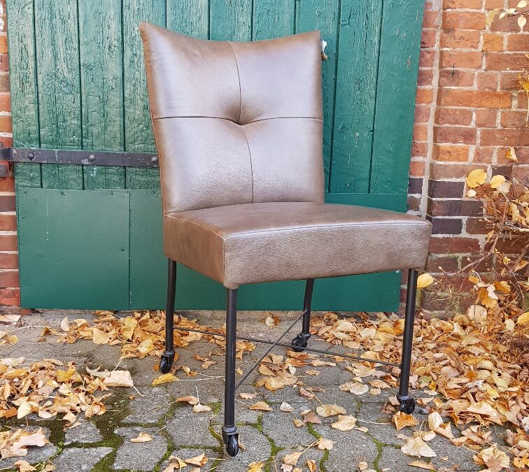 Lederstuhl auf Rollen, 6er Set